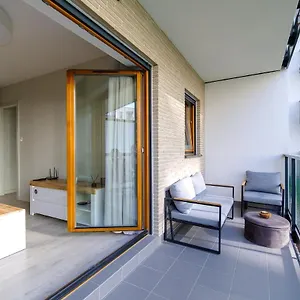 hello-apartments-gdask-apartament-zajezdnia-wrzeszcz.sopothotels.com/