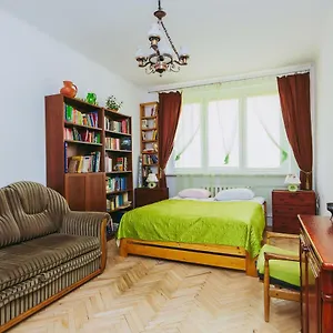 warszawa-retro.warsawhotelspoland.com/